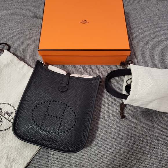 *like new* Hermes mini Evelyne black bag - Picture 1 of 6
